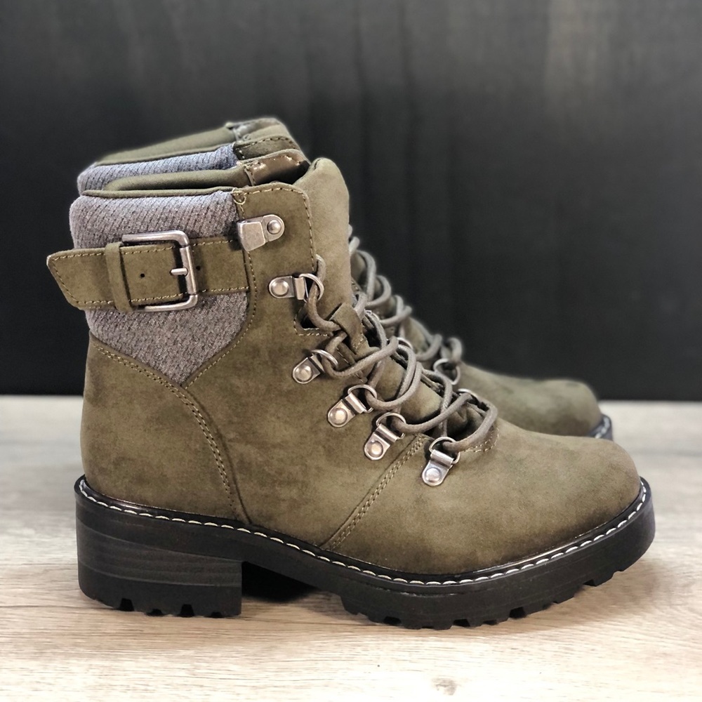 UNIVERSAL THREAD Kelly Boots
